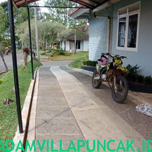 Villa Minimalis 6 Kamar Kolam Renang Pribadi