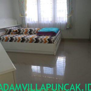 Villa Minimalis 6 Kamar Kolam Renang Pribadi