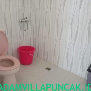 Villa Minimalis 6 Kamar Kolam Renang Pribadi