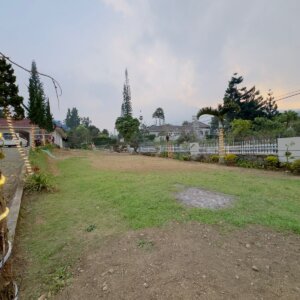 Villa Coolibah Klasik 8 – Private Pool, Billiard & Kapasitas 80 Orang di Puncak