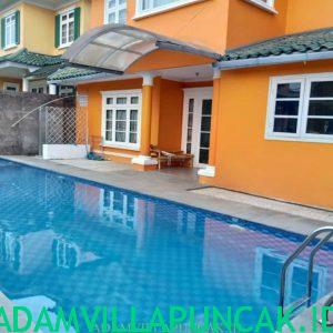 sewa villa di puncak ada kolam renang