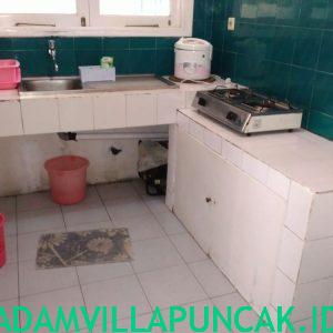 villa puncak untuk 30 orang