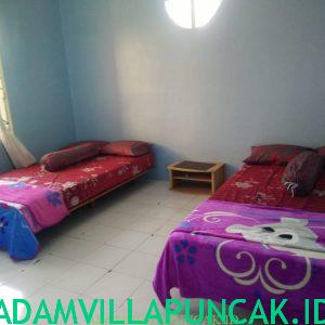 sewa villa di puncak ada kolam renang