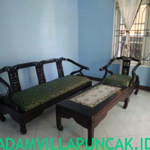 sewa villa di puncak ada kolam renang