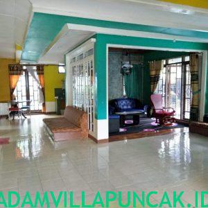 villa kota bunga kolam renang pribadi