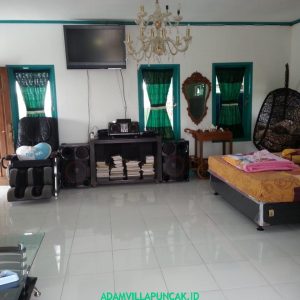 Villa Hijau Puncak 5 Kamar Fasilitas Kolam Renang, Karaoke & Billiard
