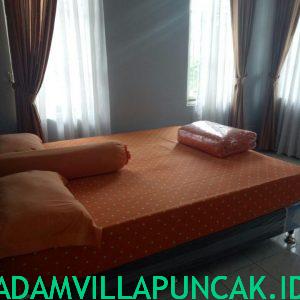 Villa KTM Ungu 3 Kamar