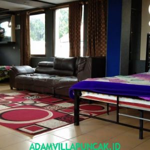 villa ciloto 5 kamar Kolam Renang Pribadi Karaoke