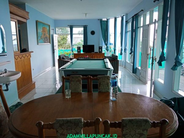 Villa Hijau Cipanas 3 Kamar Private Pool & Billiard