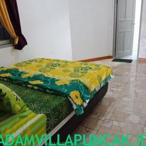 villa dn puncak 6 kamar kolam renang pribadi