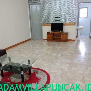 villa dn puncak 6 kamar kolam renang pribadi