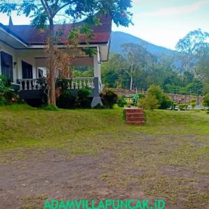 Villa Coolibah Klasik 5 Kamar, Private Pool, Lapang Tenis & View Bagus
