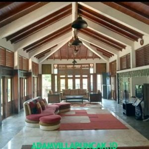 Villa Puncak 4 Kamar Kolam Renang, Aula & Karaoke
