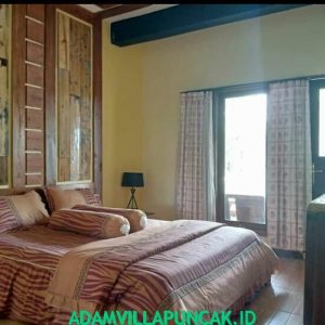 Villa Puncak 4 Kamar Kolam Renang, Aula & Karaoke