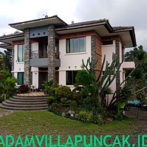 villa mewah di puncak