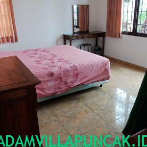 villa mewah di puncak