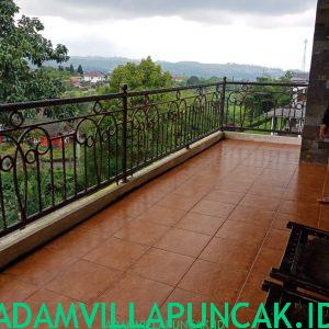 villa mewah di puncak