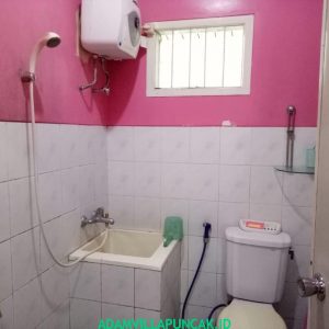 villa cipendawa puncak 6 kamar kolam renang pribadi