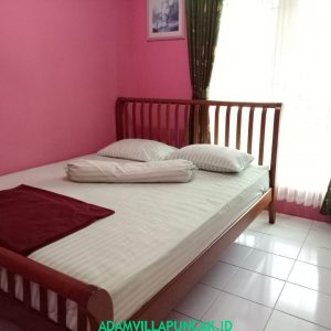 villa cipendawa puncak 6 kamar kolam renang pribadi