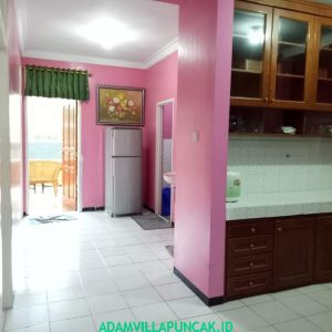 villa cipendawa puncak 6 kamar kolam renang pribadi