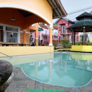 villa cipendawa puncak 6 kamar kolam renang pribadi