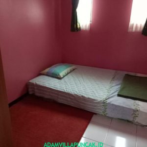 villa cipendawa puncak 6 kamar kolam renang pribadi