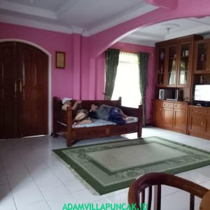 villa cipendawa puncak 6 kamar kolam renang pribadi