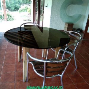 Villa Jeprah Puncak Kolam Renang, Karaoke, Billiard