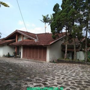 Villa Jeprah Puncak Kolam Renang, Karaoke, Billiard