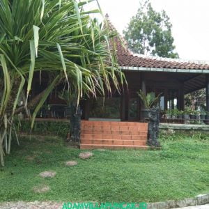 Villa Jeprah Puncak Kolam Renang, Karaoke, Billiard