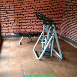 Villa Jeprah Puncak Kolam Renang, Karaoke, Billiard