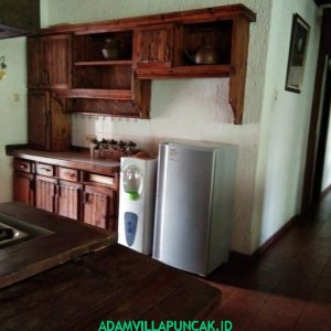 Villa Jeprah Puncak Kolam Renang, Karaoke, Billiard