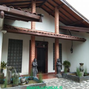 Villa Jeprah Puncak Kolam Renang, Karaoke, Billiard