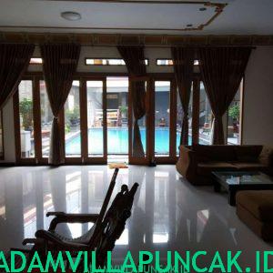 villa di kota bunga kolam renang pribadi