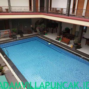 villa di kota bunga kolam renang pribadi