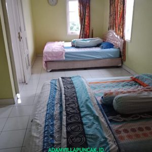 villa ayu 4 kamar kapasitas 20 orang di puncak