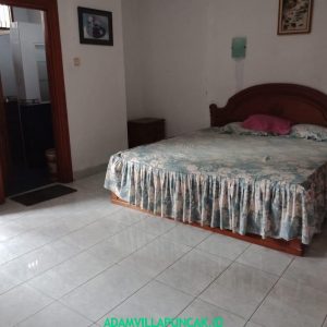 Villa Taman Bunga Nusantara 4 Kamar Kolam Renang & Billiard