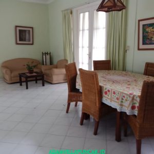 sewa villa di puncak untuk 50 orang
