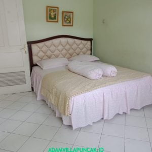 sewa villa di puncak untuk 50 orang