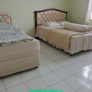 sewa villa di puncak untuk 50 orang
