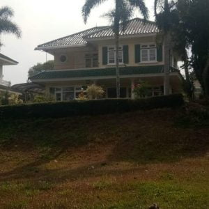 villa di puncak untuk 40 orang