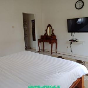 Villa Viktoria Puncak 4 Kamar Kolam Renang Pribadi
