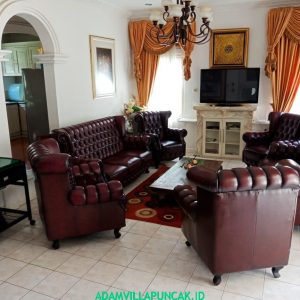 Villa Viktoria Puncak 4 Kamar Kolam Renang Pribadi