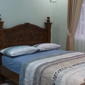 Villa Minimalis 4 Kamar Kolam Renang Pribadi