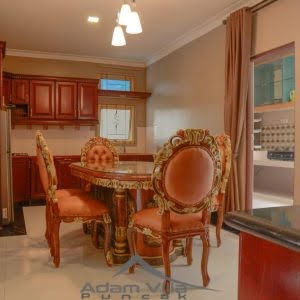 villa mewah di puncak dengan private pool