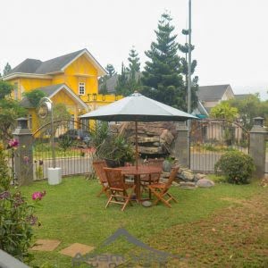 villa mewah di puncak dengan private pool