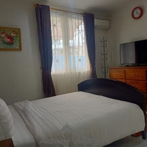 Villa Seruni 4 Kamar Kolam Renang Pribadi