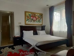 Villa Seruni 4 Kamar Kolam Renang Pribadi