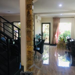 Villa MD 5 Kamar Tidur Kolam Renang Pribadi