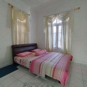 Villa Aang Puncak 5 Kamar Kolam Renang Pribadi
